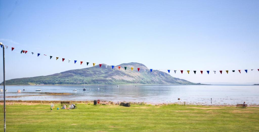 Lamlash Bay Hotel Екстериор снимка